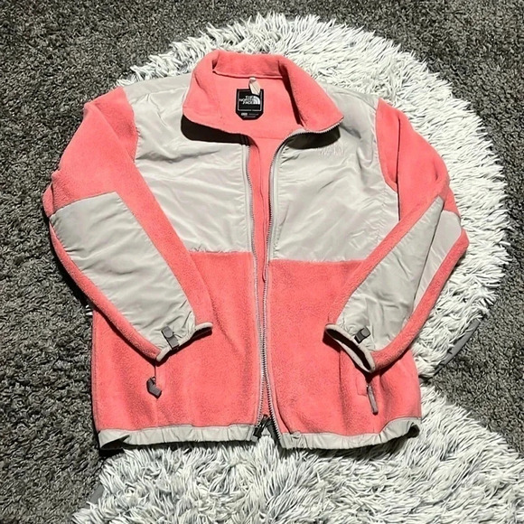 Pink and Gray The North Face Jacket Size XL - Picture 1 of 16
